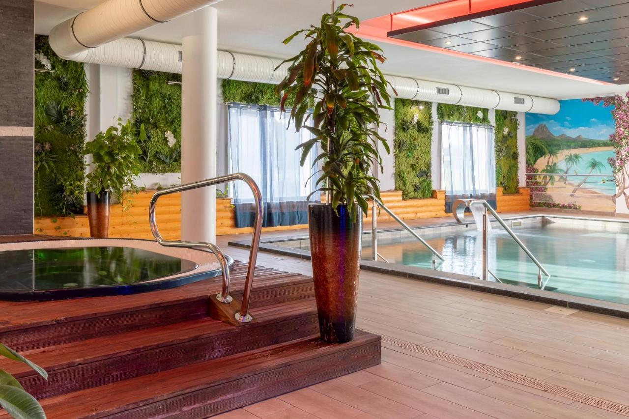 Best Western Hotel & Spa Pau Lescar Aeroport Eksteriør bilde