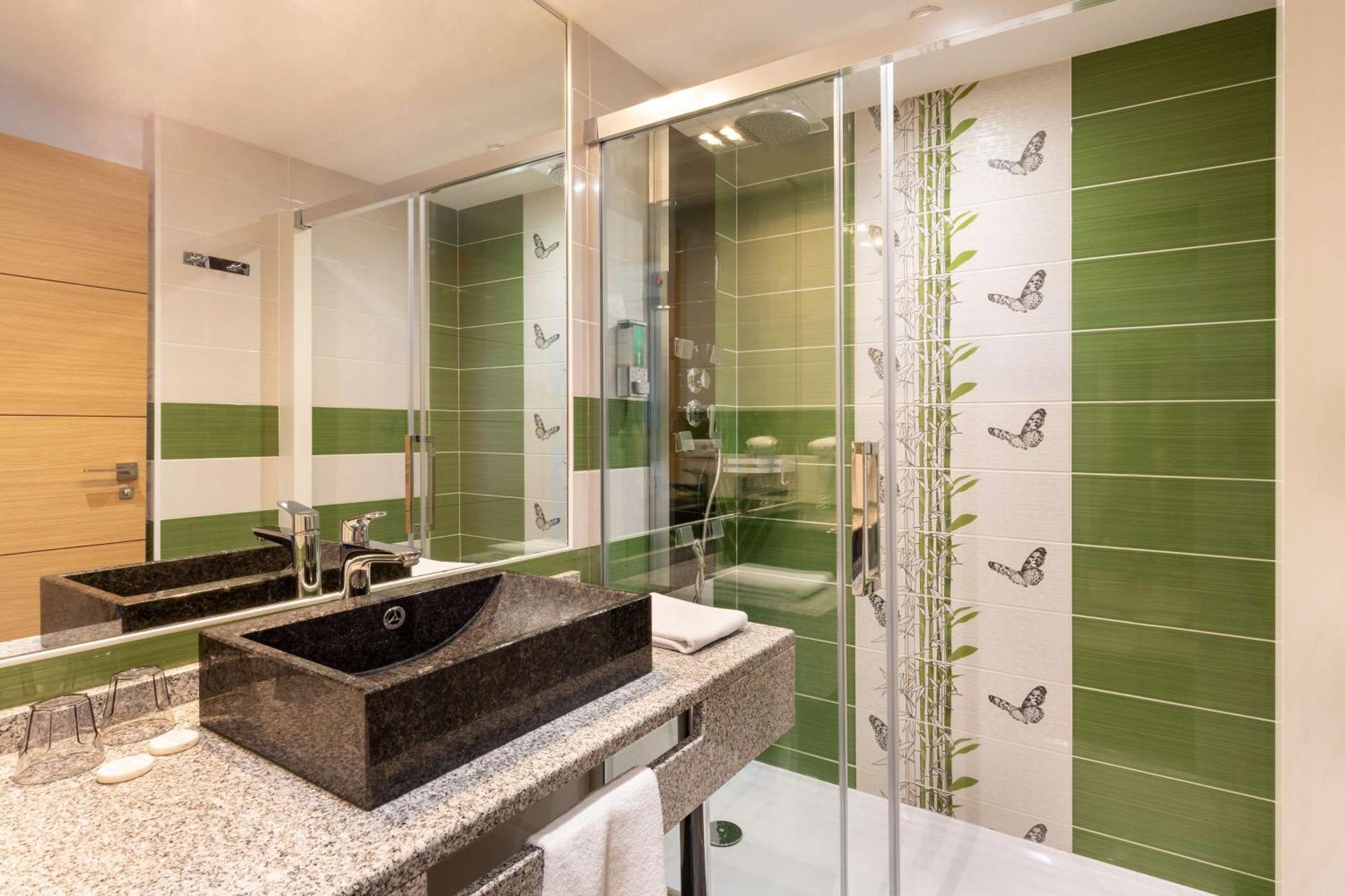 Best Western Hotel & Spa Pau Lescar Aeroport Eksteriør bilde